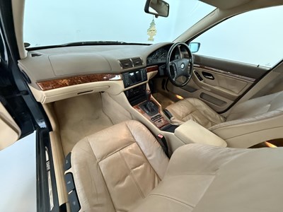 Lot 125 - 1998 BMW 523i