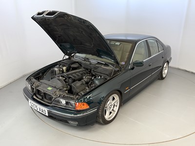 Lot 125 - 1998 BMW 523i