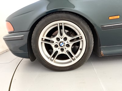 Lot 125 - 1998 BMW 523i