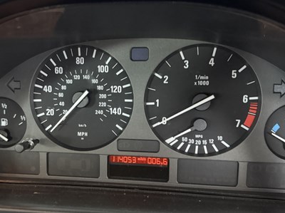 Lot 125 - 1998 BMW 523i