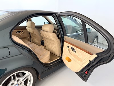 Lot 125 - 1998 BMW 523i