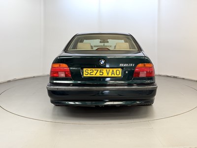 Lot 125 - 1998 BMW 523i