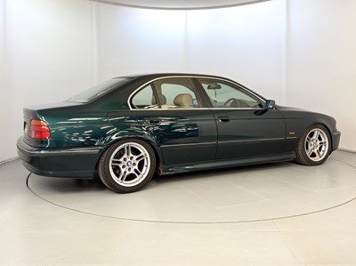 Lot 125 - 1998 BMW 523i
