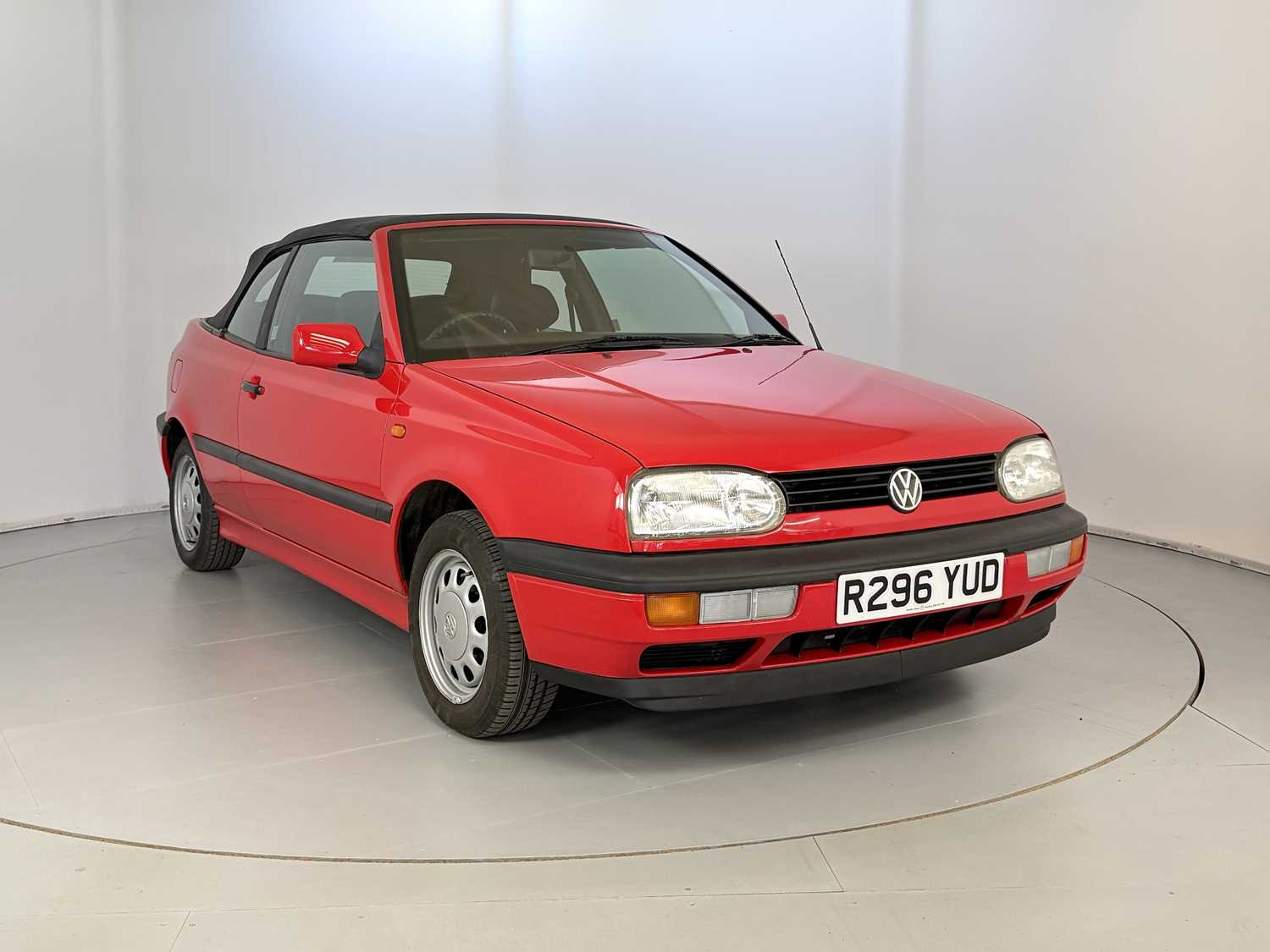 Lot 78 - 1998 Volkswagen Golf Cabriolet