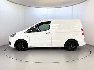 Lot 80 - 2015 Ford Transit Courier ST