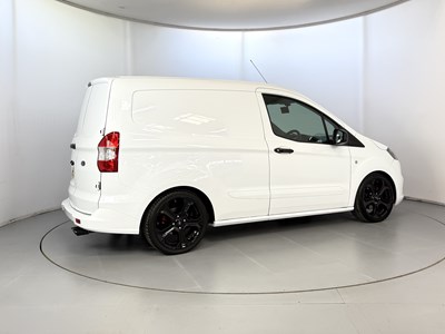 Lot 80 - 2015 Ford Transit Courier ST