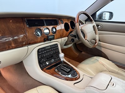 Lot 44 - 2002 Jaguar XK8