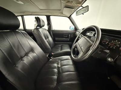 Lot 20 - 1989 Volvo 240 GLT