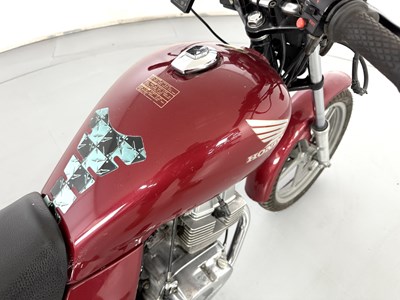 Lot 72 - 2000 Honda CB250 Nighthawk