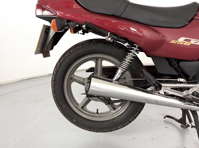 Lot 72 - 2000 Honda CB250 Nighthawk