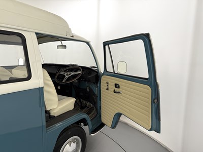 Lot 86 - 1971 Volkswagen T2 Dormobile