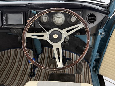 Lot 86 - 1971 Volkswagen T2 Dormobile