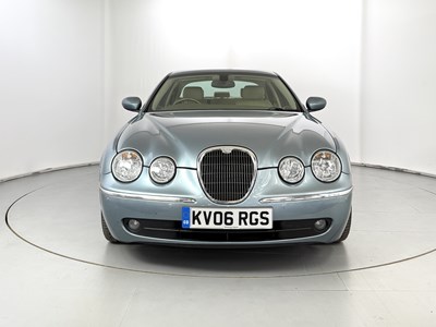 Lot 18 - 2006 Jaguar S Type