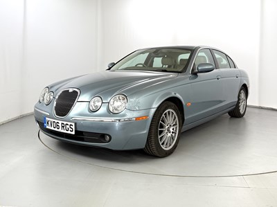Lot 18 - 2006 Jaguar S Type