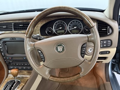 Lot 18 - 2006 Jaguar S Type