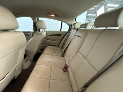 Lot 18 - 2006 Jaguar S Type