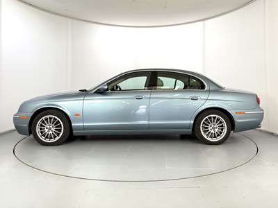Lot 18 - 2006 Jaguar S Type