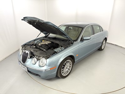 Lot 18 - 2006 Jaguar S Type