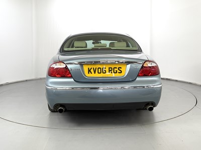 Lot 18 - 2006 Jaguar S Type