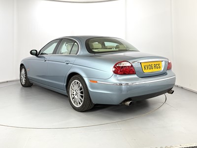 Lot 18 - 2006 Jaguar S Type