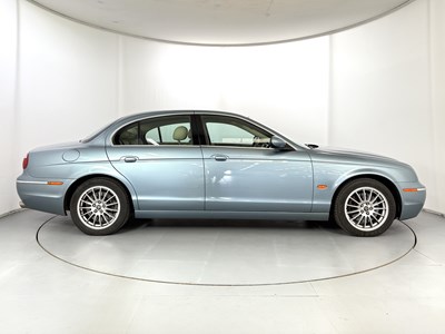 Lot 18 - 2006 Jaguar S Type