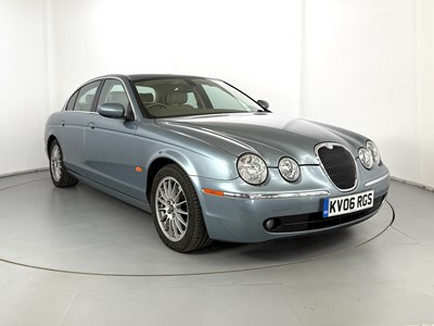 Lot 18 - 2006 Jaguar S Type