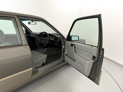 Lot 84 - 1990 Mercedes-Benz 190E - NO RESERVE