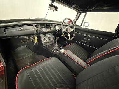 Lot 114 - 1975 MG B Roadster