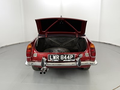 Lot 114 - 1975 MG B Roadster