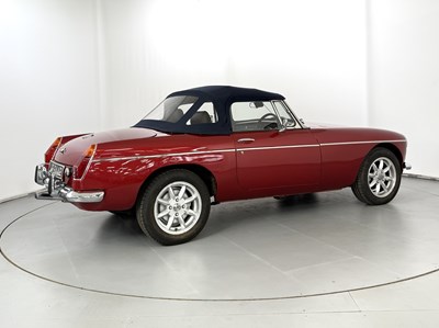 Lot 114 - 1975 MG B Roadster