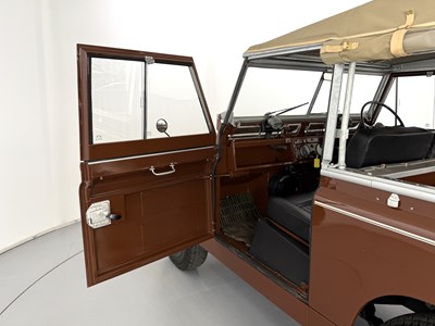 Lot 10 - 1966 Land Rover Series 2A
