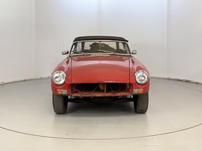 Lot 16 - 1972 MG B Roadster
