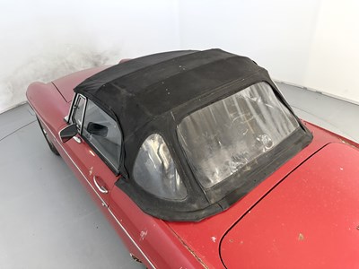 Lot 16 - 1972 MG B Roadster