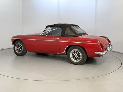 Lot 16 - 1972 MG B Roadster