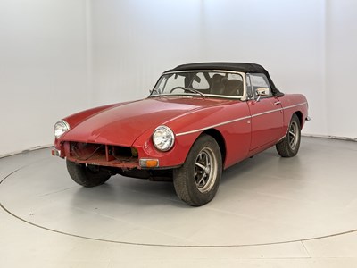 Lot 16 - 1972 MG B Roadster