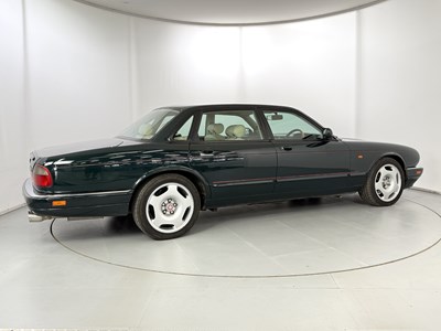 Lot 25 - 1995 Jaguar XJR