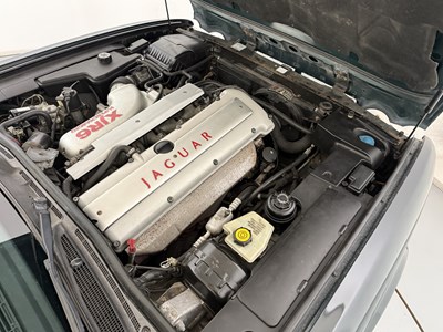 Lot 25 - 1995 Jaguar XJR