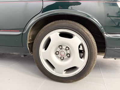 Lot 25 - 1995 Jaguar XJR