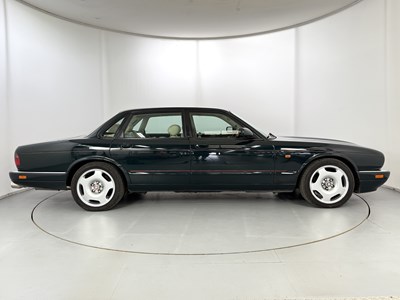 Lot 25 - 1995 Jaguar XJR