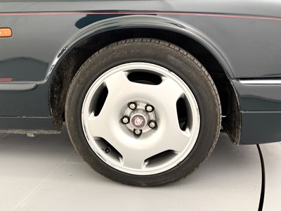 Lot 25 - 1995 Jaguar XJR