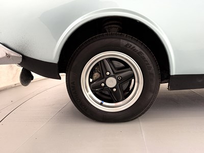 Lot 13 - 1968 Ford Corsair 2000E