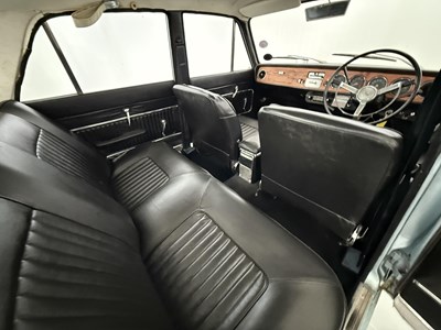 Lot 13 - 1968 Ford Corsair 2000E