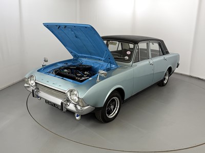 Lot 13 - 1968 Ford Corsair 2000E