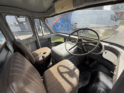 Lot 15 - 1972 Leyland FG Anglecab