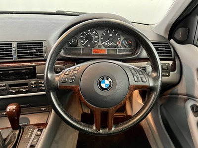 Lot 68 - 2003 BMW 318i