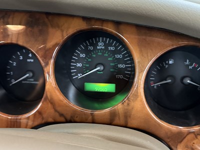 Lot 14 - 1998 Jaguar XKR