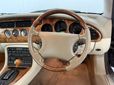 Lot 14 - 1998 Jaguar XKR