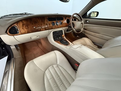 Lot 14 - 1998 Jaguar XKR