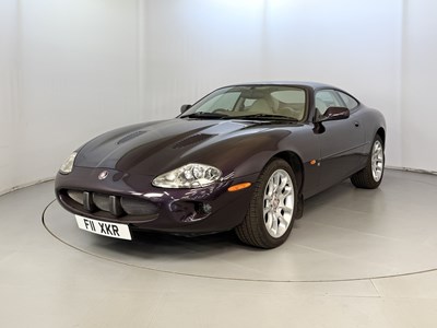 Lot 14 - 1998 Jaguar XKR