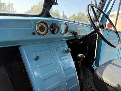 Lot 59 - 1947 Bedford OLB